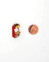 80s Arcade machine Gold Soft Enamel Pin Badge retro gaming pin to scale